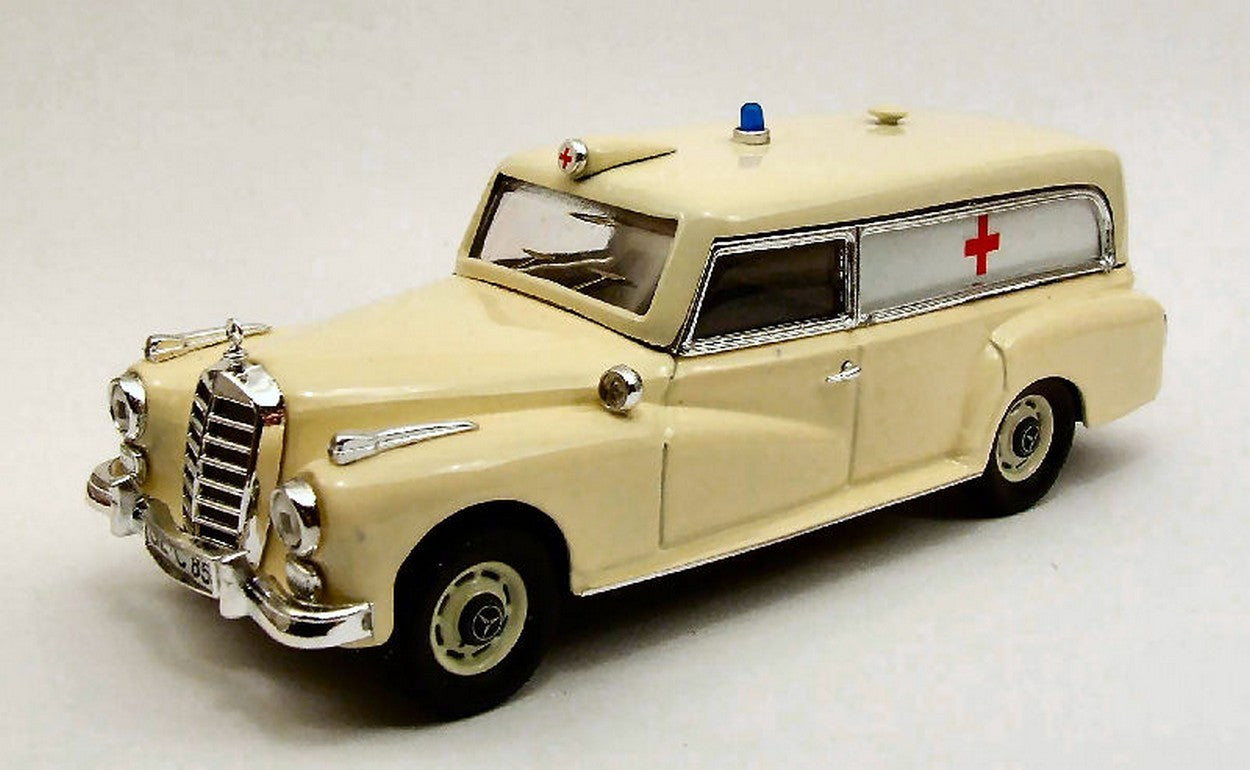 MODELLINO IN SCALA COMPATIBILE CON MERCEDES 300 D AMBULANZA 1961 1:43 RIO RI4290