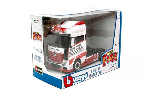 MODELE REDUIT COMPATIBLE AVEC MERCEDES ACTROS GIGASPACE "TOYO TIRES" 1:43 BURAGO BU32201
