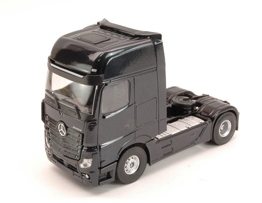 modellino IN SCALA COMPATIBILE CON MERCEDES ACTROS MP4 GIGASPACE (MODEL YEAR 2013) METALLIC BLACK 1:50 UNIVERSAL UH2004