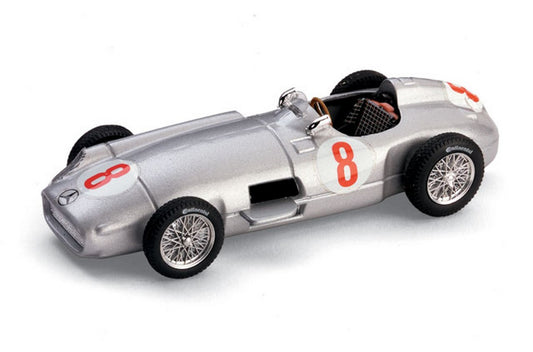 MODELLINO IN SCALA COMPATIBILE CON MERCEDES J.M.FANGIO 1955 N.8 WINNER DUTCH GP WORLD CHAMPION 1:43 BRUMM BM0072