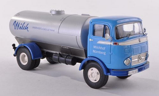 MODELLINO IN SCALA COMPATIBILE CON MERCEDES LP911 TANKWAGEN MILCH 1:43 PREMIUM CLASSIXX PREM18225