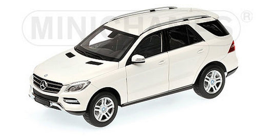 MODELLINO IN SCALA COMPATIBILE CON MERCEDES M CLASS 2011 WHITE 1:18 MINICHAMPS PM100030101