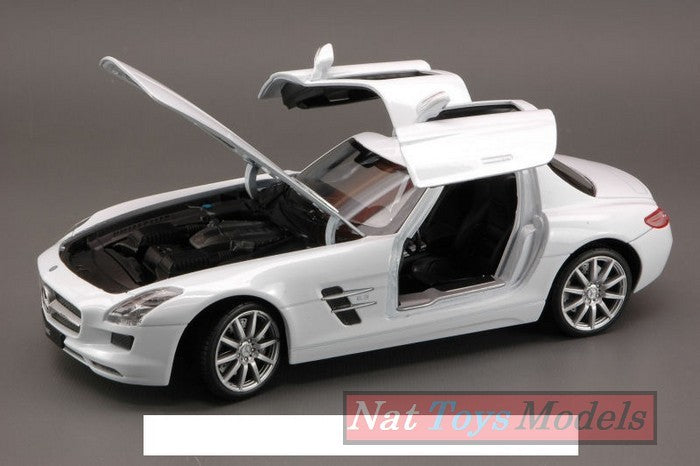 SCALE MODEL COMPATIBLE WITH MERCEDES SLS AMG 2009 WHITE 1:24 WELLY WE4245