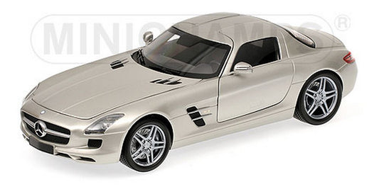 MODELLINO IN SCALA COMPATIBILE CON MERCEDES SLS AMG 2010 SILVER 1:18 MINICHAMPS PM100039026