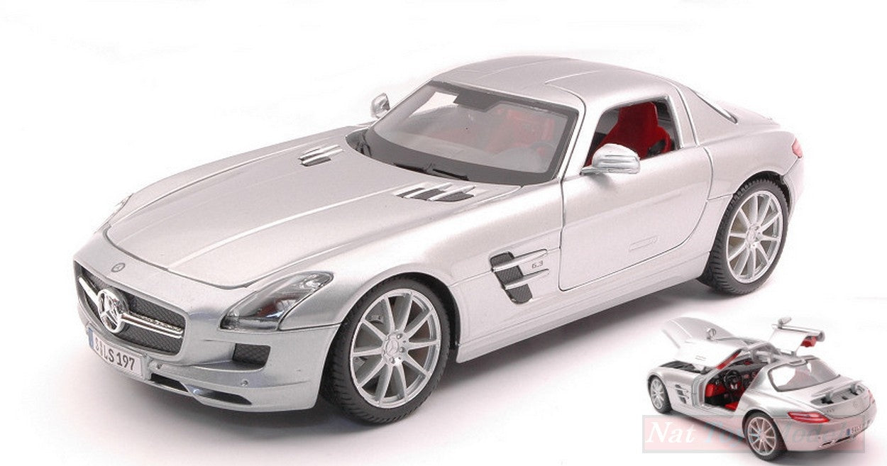 MODELLINO IN SCALA COMPATIBILE CON MERCEDES SLS AMG SILVER 1:18 MAISTO MI31389Z