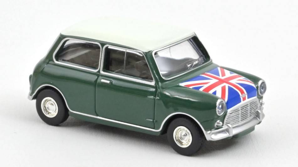 SCALE MODEL COMPATIBLE WITH MINI COOPER S 1964 ALMOND GREEN AND FLAG ON BONNET 1:54 NOREV NV310524