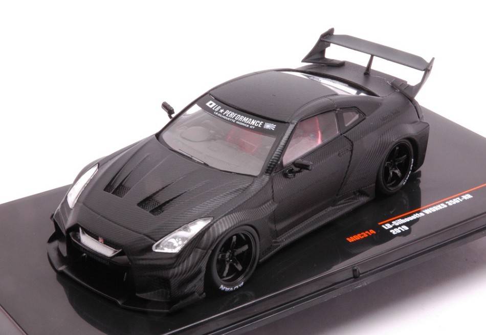 MODELLINO IN SCALA COMPATIBILE CON NISSAN 35GT-RR LB-SILHOUETTE WORKS GT 2019 BLACK 1:43 IXO MODEL MOC314