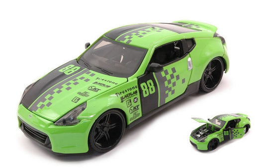 SCALE MODEL COMPATIBLE WITH NISSAN 370Z 2009 N.88 GREEN/BLACK 1:24 MAISTO MI31353