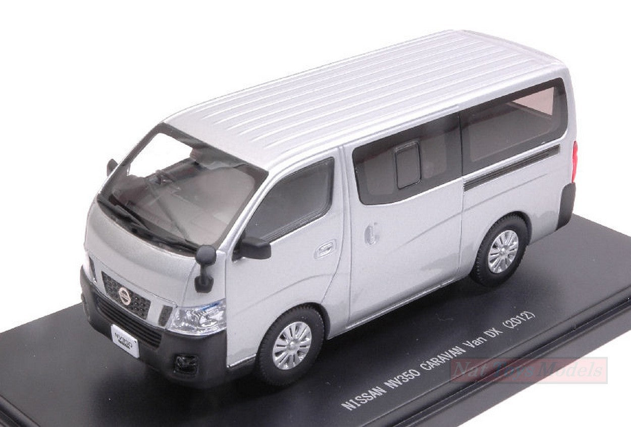 MODELLINO IN SCALA COMPATIBILE CON NISSAN NV350 CARAVAN VAN DX 2012 SILVER 1:43 EBBRO EB45595