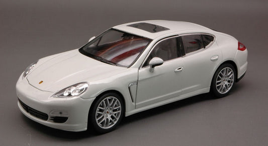 SCALE MODEL COMPATIBLE WITH PORSCHE PANAMERA 2009 PEARL-WHITE 1:24 WELLY WE2734