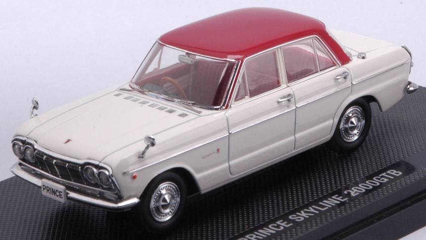 MODELLINO IN SCALA COMPATIBILE CON PRINCE SKYLINE 2000GTB IVORY/BORDEAUX 1:43 EBBRO EB44238
