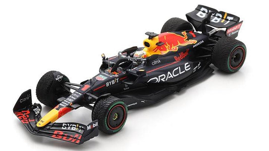 SCALE MODEL COMPATIBLE WITH RED BULL MAX VERSTAPPEN 2022 N.1 WINNER JAPAN GP W/N.1/W.CH.BOARD 1:43 SPARK MODEL S8551