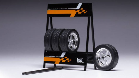 SCALE MODEL COMPATIBLE WITH SET 4 WHEELS PENTA CHROME 1:18
 IXO MODEL 18SEP025