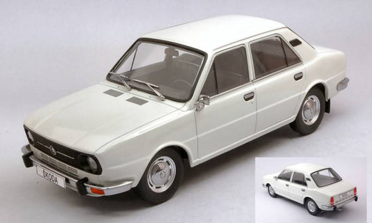 MODELE REDUIT COMPATIBLE AVEC SKODA 105L 1976 BLANC 1:18 TRIPLE 9 T9-1800271