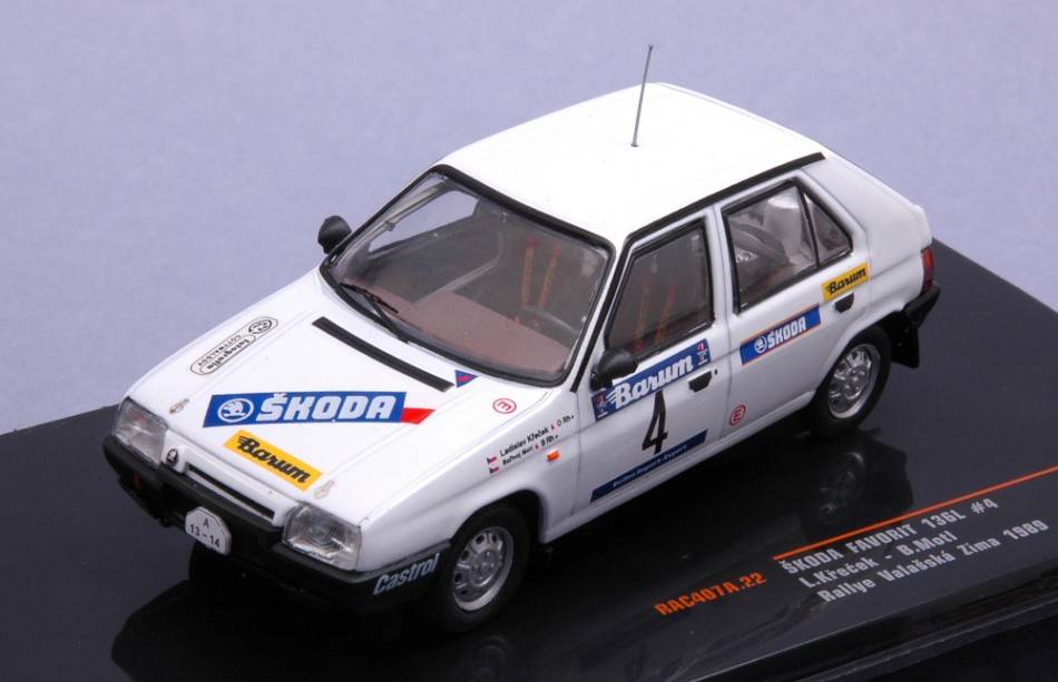 MODELLINO IN SCALA COMPATIBILE CON SKODA FAVORIT 136 L N.4 RALLY VALASSKAA ZIMA 1989 KRECEK/BORIVOJ 1:43 IXO RAC407A.22