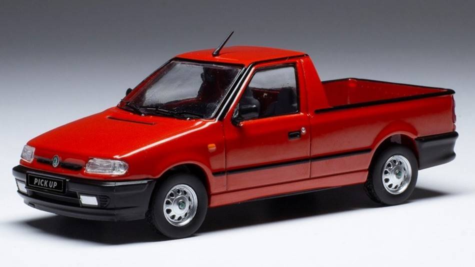 MODELLINO IN SCALA COMPATIBILE CON SKODA FELICIA 1995 RED 1:43 IXO MODEL CLC474