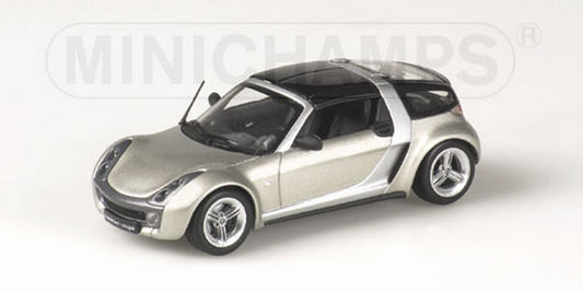 SCALE MODEL COMPATIBLE WITH SMART ROADSTER COUPE 2003 1:43 MINICHAMPS PM400032121