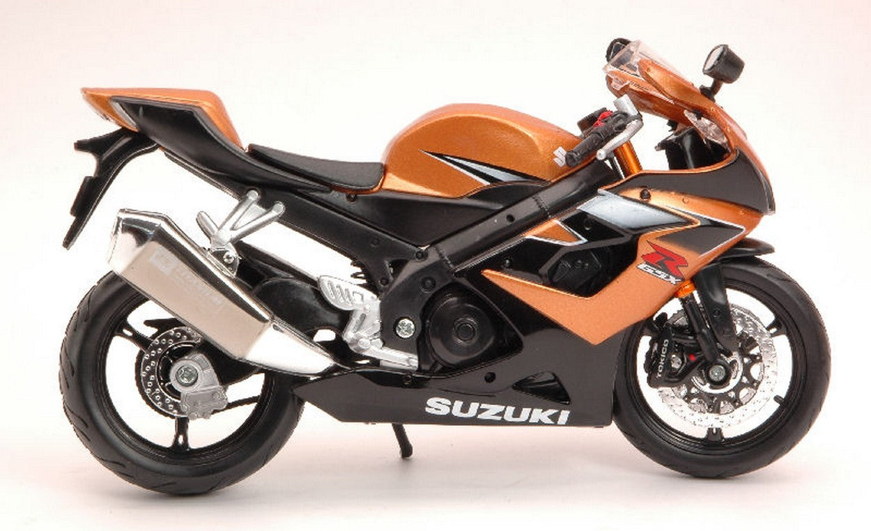 MODÈLE RÉDUIT COMPATIBLE AVEC SUZUKI GSX-R1000 OR MÉTALLISÉ 1:12 MAISTO MI05218G