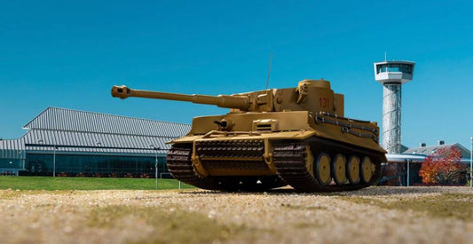 SCALE MODEL COMPATIBLE WITH TIGER 131 RESTORED AND OPERATED BY THE TANK MUSEUM BOVINGTON 1:50 CORGI CC60517