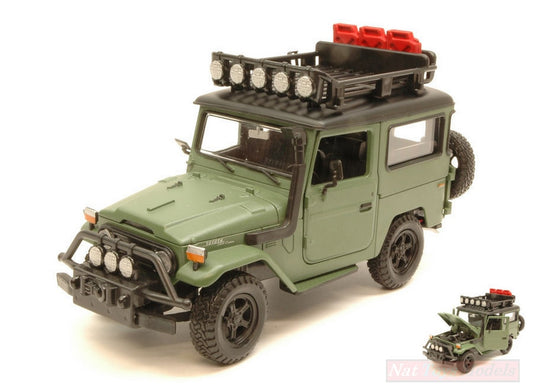 SCALE MODEL COMPATIBLE WITH TOYOTA FJ40 LAND CRISER 1974 MATT GREEN 1:24 MOTORMAX MTM79137GN