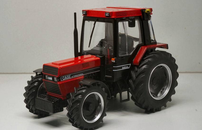 MODELLINO IN SCALA COMPATIBILE CON TRATTORE CASE IH 845 XL 1:32 REPLICAGRI REPLI230