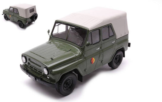 SCALE MODEL COMPATIBLE WITH UAZ 469 OLIVE 1:24 WHITEBOX WB124143 DIE CAST