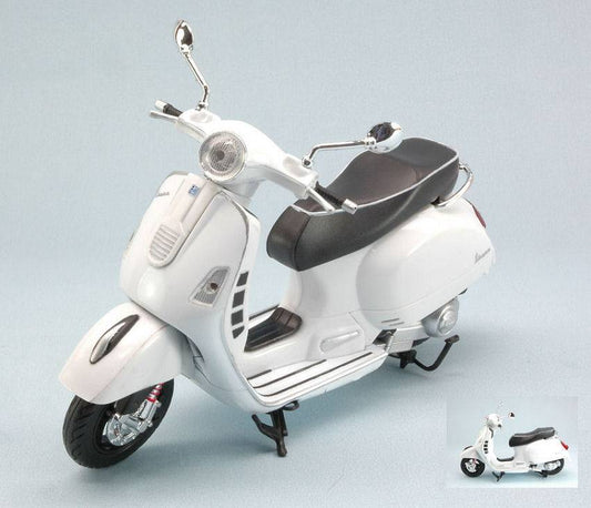 MODÈLE RÉDUIT COMPATIBLE AVEC VESPA GTS 300 SUPER 2008 BLANC 1:12 NEW RAY NY57243W