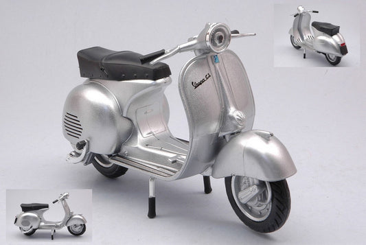 MODELE REDUIT COMPATIBLE AVEC VESPONE VESPA 150 GS 1956 ARGENT 1:12 NEW RAY NY57863