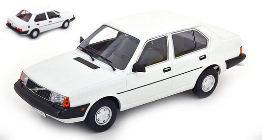 SCALE MODEL COMPATIBLE WITH VOLVO 360 1987 WHITE 1:18 TRIPLE 9 T9-1800412