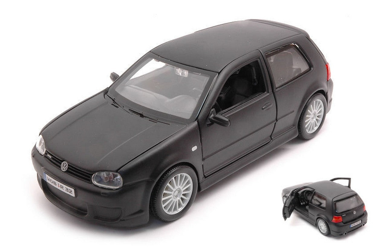 SCALE MODEL COMPATIBLE WITH VW GOLF 4 R32 MATT BLACK 1:24 MAISTO MI31290Z