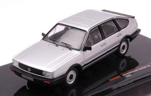 MODELLINO IN SCALA COMPATIBILE CON VW PASSAT B2 1985 SILVER 1:43 IXO MODEL CLC425N